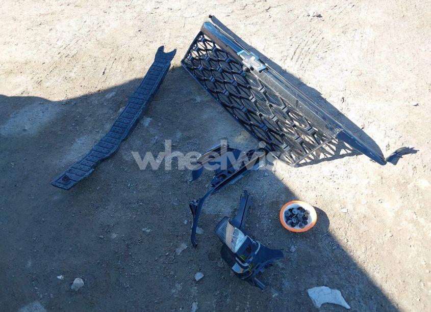 Photo 12 of 2024 Chevrolet Traverse FWD RS (VIN 1GNERLKS7RJ245971)