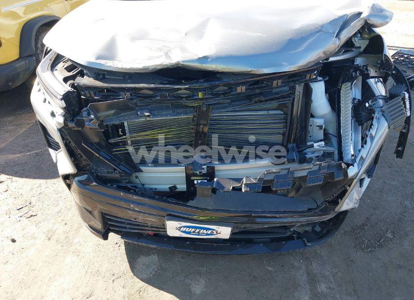 Photo 6 of 2024 Chevrolet Traverse FWD RS (VIN 1GNERLKS7RJ245971)