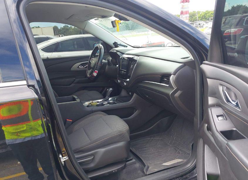 Photo 5 of 2018 Chevrolet Traverse 1FL (VIN 1GNERLKW3JJ187414)