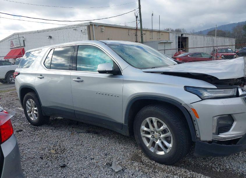 Photo 12 of 2022 Chevrolet Traverse FWD 1FL (VIN 1GNERLKW7NJ172453)