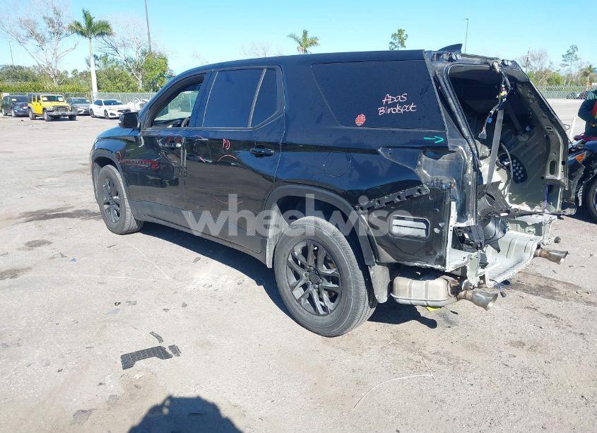 Photo 3 of 2022 Chevrolet Traverse FWD 1FL (VIN 1GNERLKWXNJ191773)