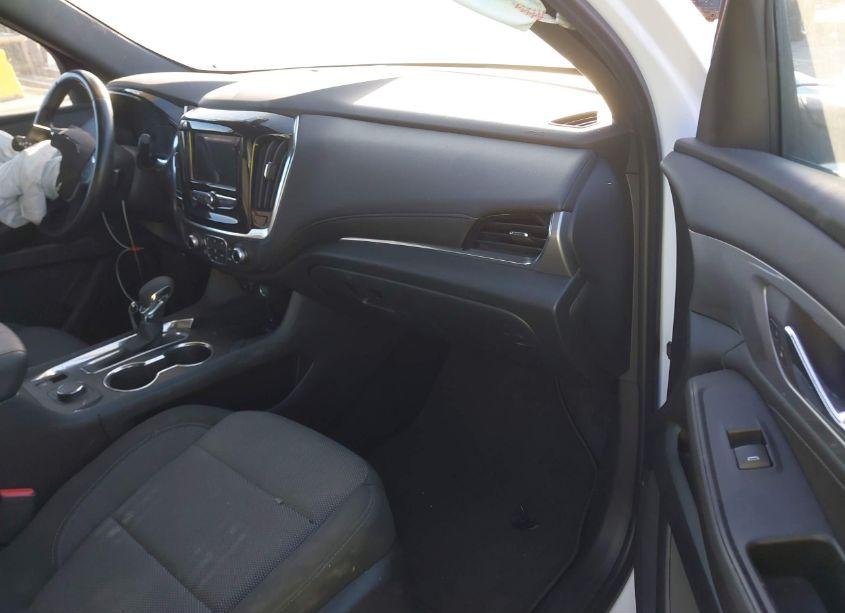 Photo 5 of 2022 Chevrolet Traverse FWD 2FL CLOTH (VIN 1GNERMKWXNJ109398)
