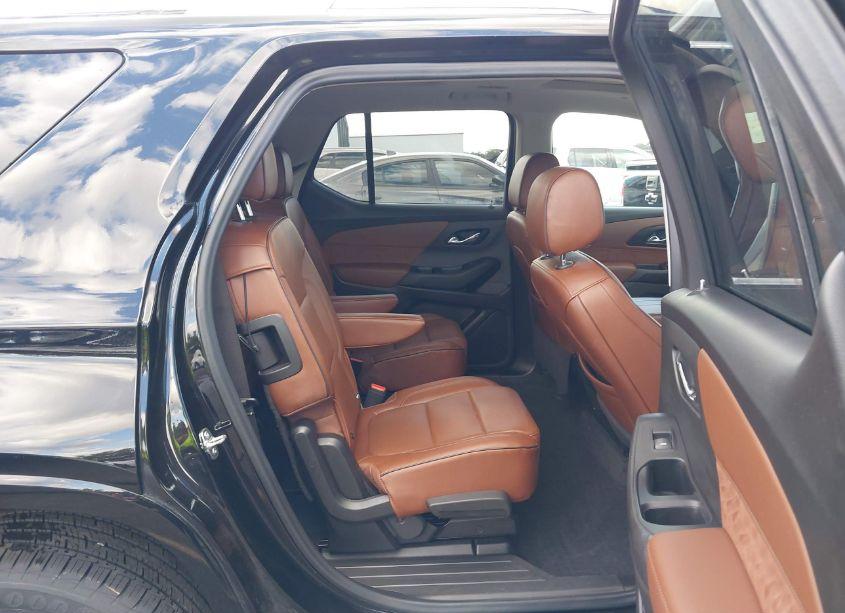 Photo 8 of 2021 Chevrolet Traverse FWD HIGH COUNTRY (VIN 1GNERNKW2MJ124577)
