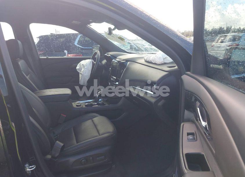 Photo 5 of 2023 Chevrolet Traverse FWD HIGH COUNTRY (VIN 1GNERNKWXPJ180108)