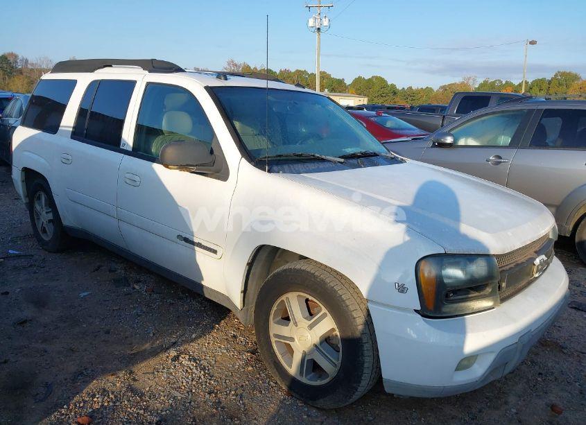 2004 Chevrolet Trailblazer EXT LT (VIN 1GNES16P746229358) main photo