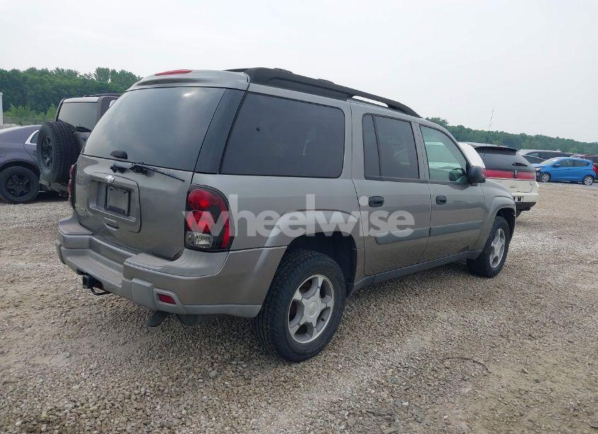 Photo 4 of 2005 Chevrolet Trailblazer EXT LS (VIN 1GNES16S356124581)