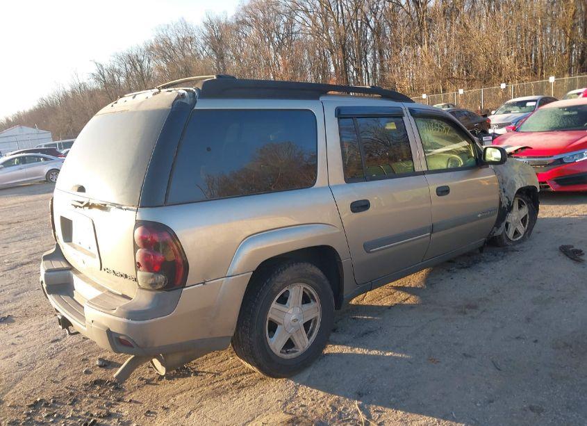 Photo 4 of 2002 Chevrolet Trailblazer EXT LT (VIN 1GNES16S426122107)