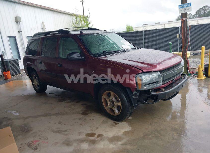 2005 Chevrolet Trailblazer EXT LS (VIN 1GNES16S556176536) main photo
