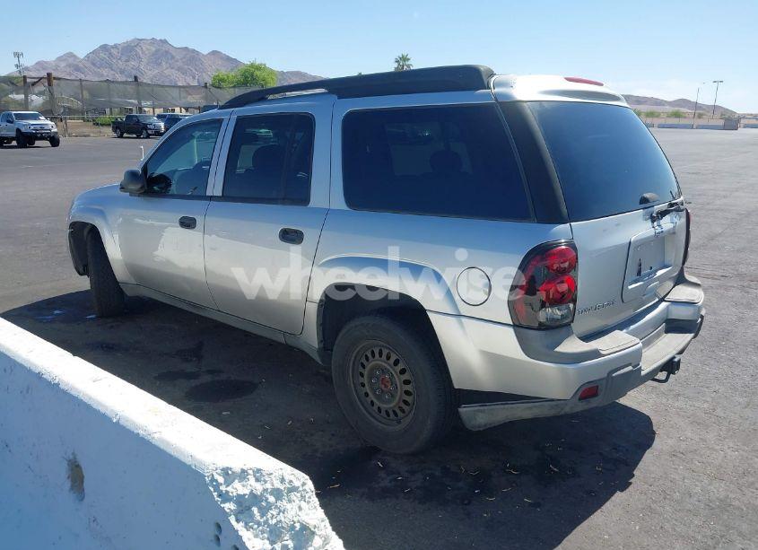 Photo 3 of 2005 Chevrolet Trailblazer EXT LS (VIN 1GNES16S856125340)