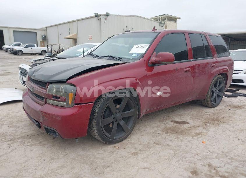 Photo 2 of 2007 Chevrolet Trailblazer SS (VIN 1GNET13H272128900)
