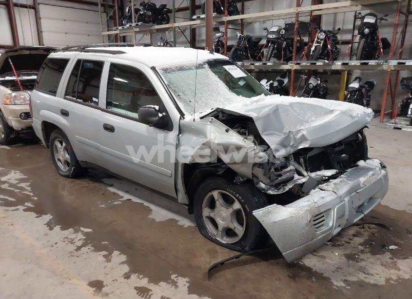 2007 Chevrolet Trailblazer LS (VIN 1GNET13M472204100) main photo