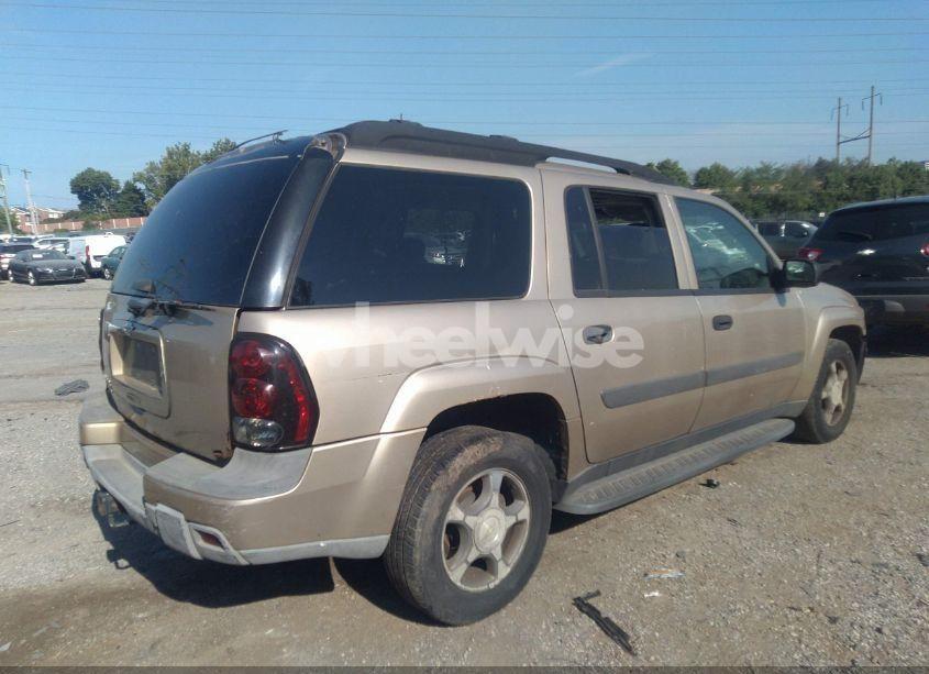 Photo 4 of 2005 Chevrolet Trailblazer EXT LS (VIN 1GNET16S056105905)