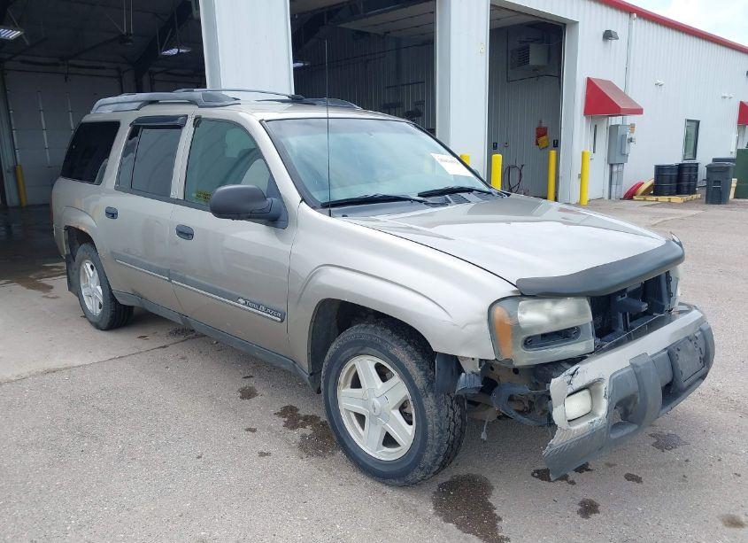 2002 Chevrolet Trailblazer EXT LT (VIN 1GNET16S226126265) main photo