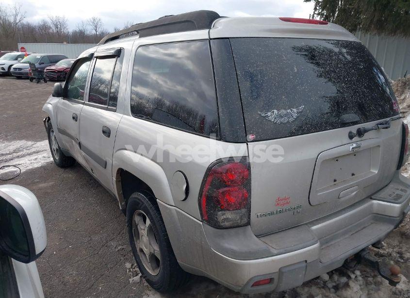 Photo 3 of 2005 Chevrolet Trailblazer EXT LS (VIN 1GNET16S256180640)