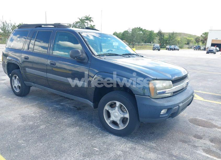 2005 Chevrolet Trailblazer EXT LS (VIN 1GNET16S356125940) main photo