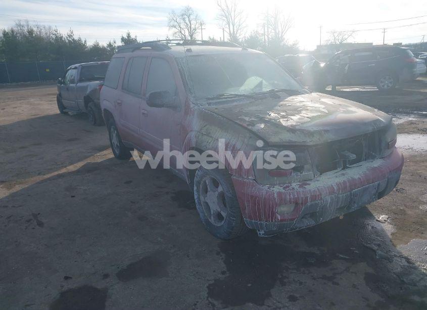 2005 Chevrolet Trailblazer EXT LT (VIN 1GNET16S456110380) main photo