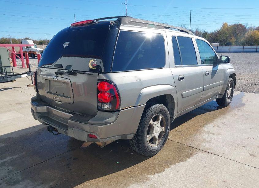 Photo 4 of 2005 Chevrolet Trailblazer EXT LS (VIN 1GNET16S456129902)