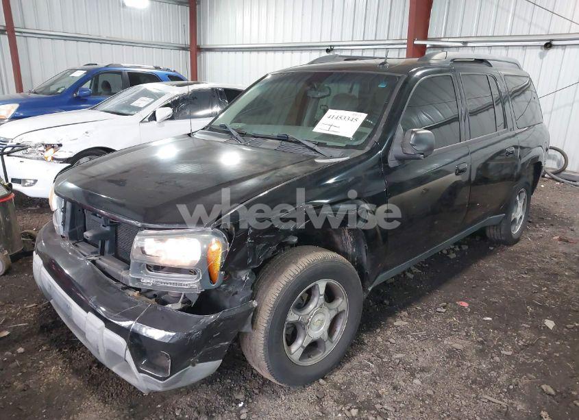 Photo 2 of 2005 Chevrolet Trailblazer EXT LT (VIN 1GNET16S856109443)