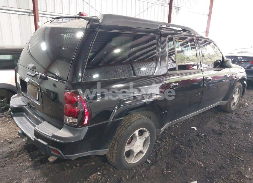 Photo 4 of 2005 Chevrolet Trailblazer EXT LT (VIN 1GNET16S856109443)