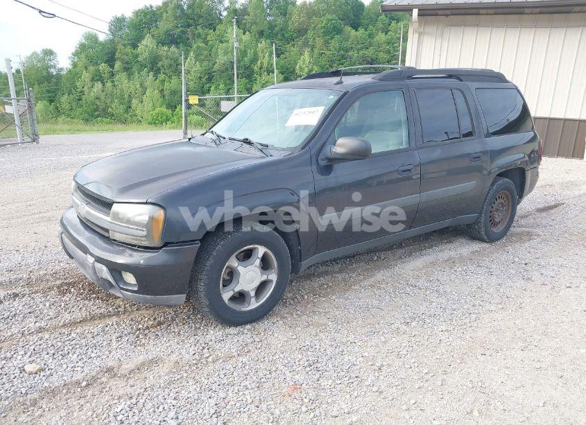 Photo 2 of 2005 Chevrolet Trailblazer EXT LS (VIN 1GNET16S956136554)
