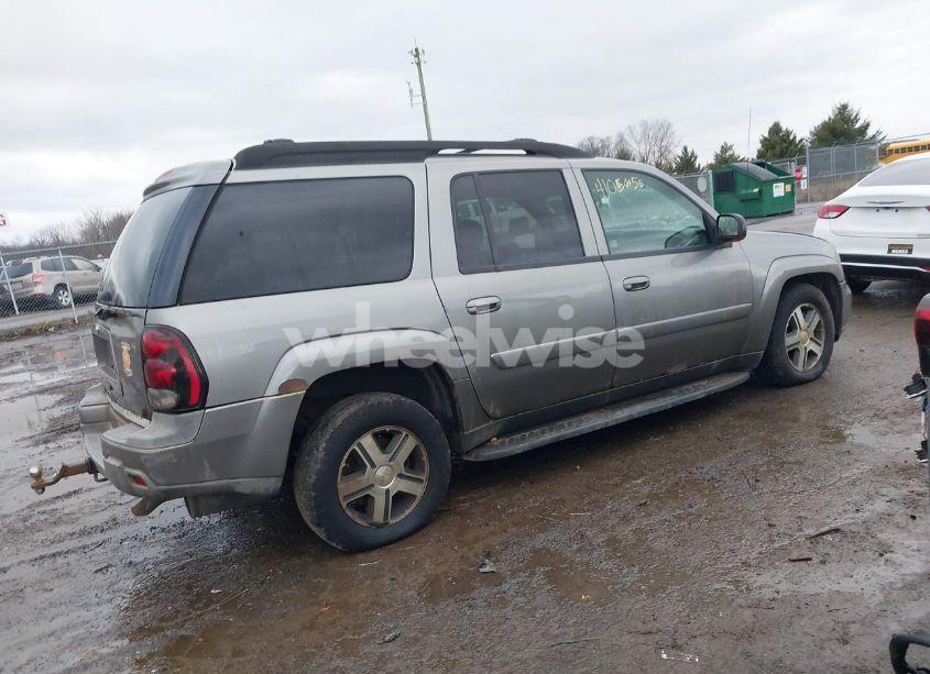 Photo 4 of 2005 Chevrolet Trailblazer EXT LT (VIN 1GNET16S956175242)