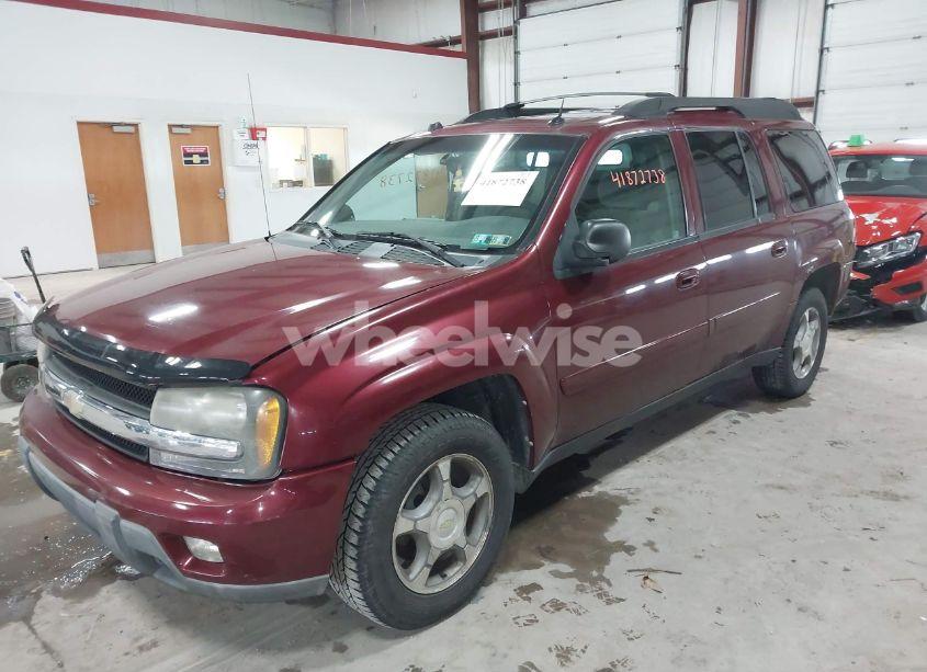 Photo 2 of 2005 Chevrolet Trailblazer EXT LT (VIN 1GNET16SX56147062)