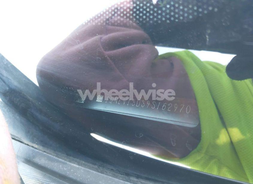 Photo 9 of 2009 Chevrolet Traverse LS (VIN 1GNEV13D39S162970)