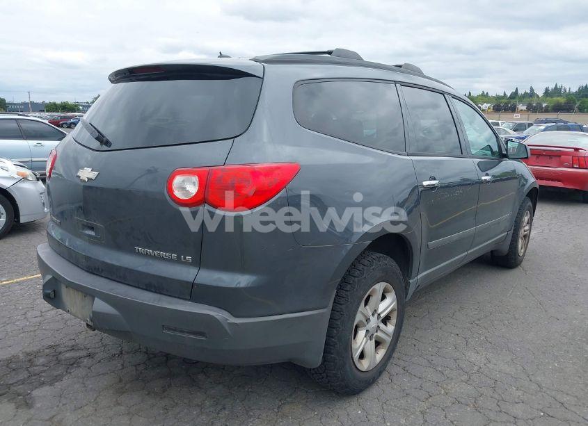 Photo 4 of 2009 Chevrolet Traverse LS (VIN 1GNEV13D59S142011)