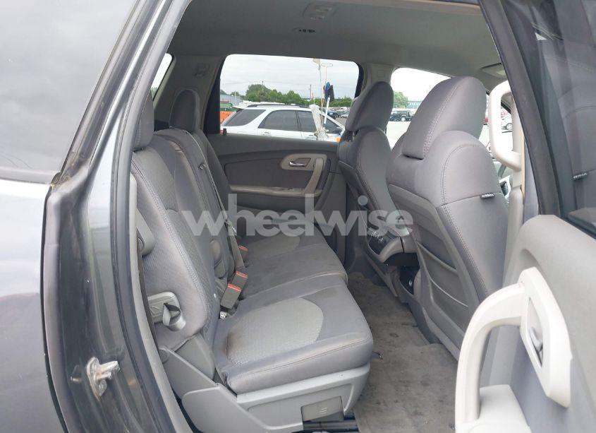 Photo 8 of 2009 Chevrolet Traverse LS (VIN 1GNEV13D59S142011)