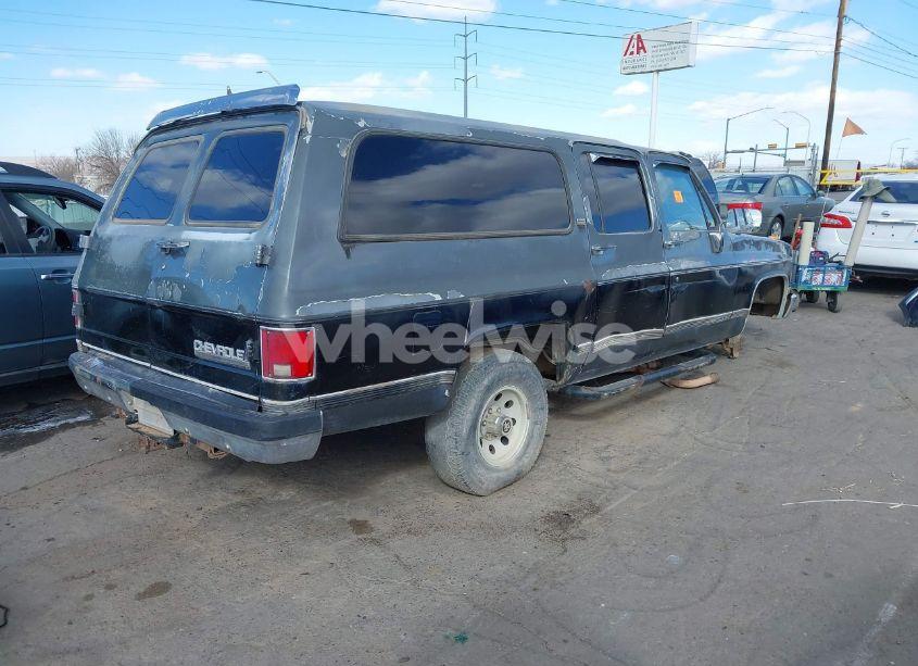 Photo 4 of 1990 Chevrolet Suburban V1500 (VIN 1GNEV16K1LF136023)