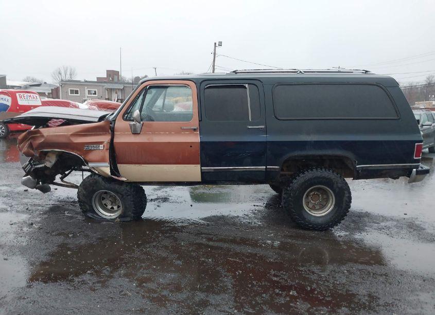 Photo 14 of 1989 Chevrolet Suburban V1500 (VIN 1GNEV16K6KF138512)