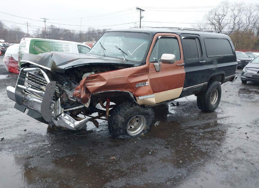 Photo 2 of 1989 Chevrolet Suburban V1500 (VIN 1GNEV16K6KF138512)