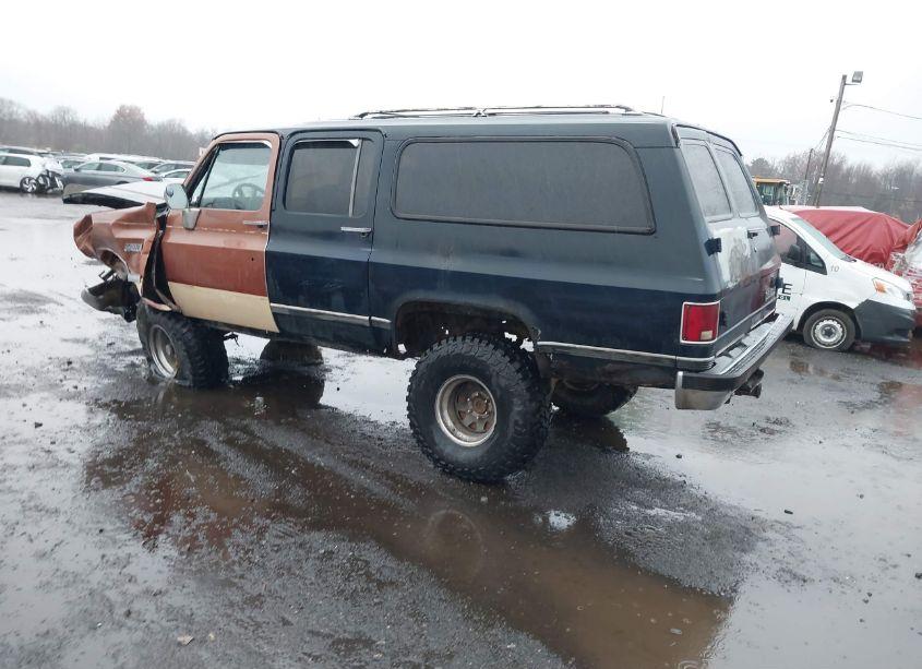Photo 3 of 1989 Chevrolet Suburban V1500 (VIN 1GNEV16K6KF138512)