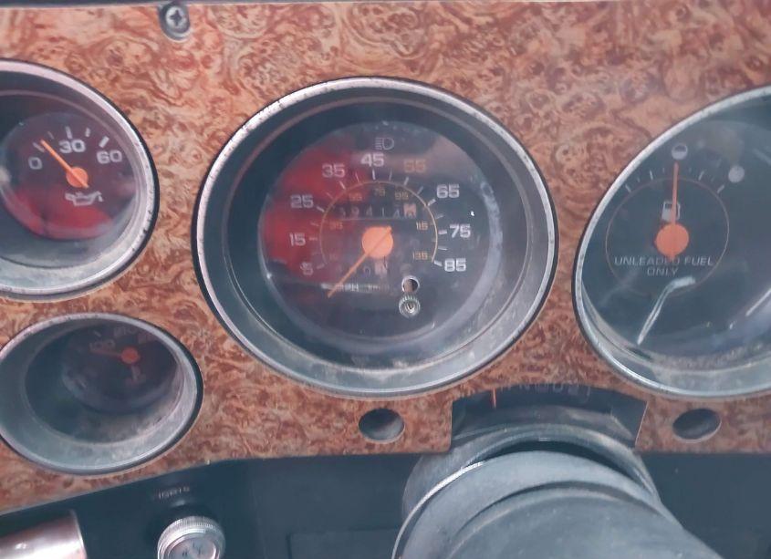 Photo 7 of 1989 Chevrolet Suburban V1500 (VIN 1GNEV16K6KF138512)