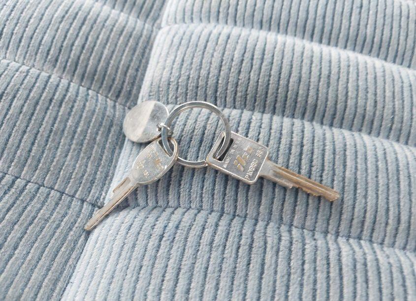 Photo 11 of 1990 Chevrolet Suburban V1500 (VIN 1GNEV16KXLF109239)