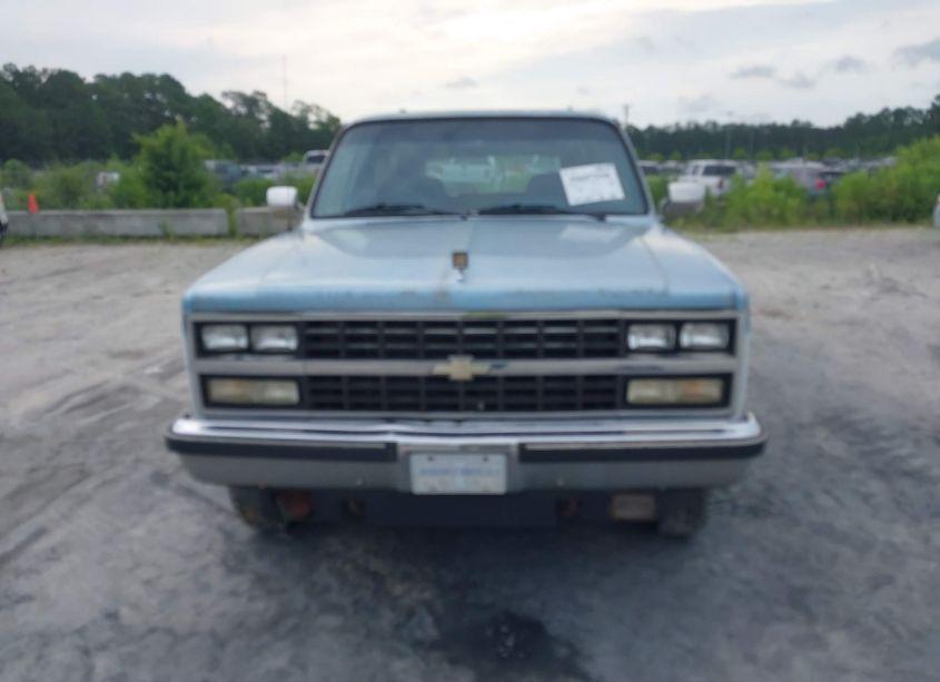Photo 6 of 1990 Chevrolet Suburban V1500 (VIN 1GNEV16KXLF109239)