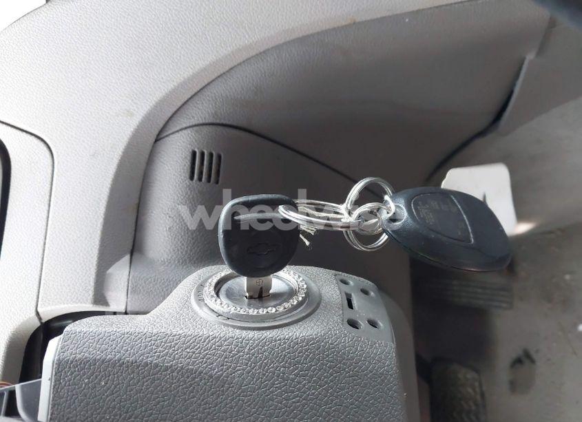 Photo 11 of 2009 Chevrolet Traverse LT (VIN 1GNEV23D09S176217)