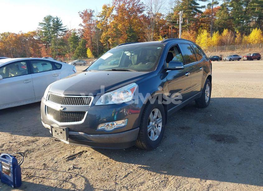 Photo 2 of 2009 Chevrolet Traverse LT (VIN 1GNEV23D19S160284)
