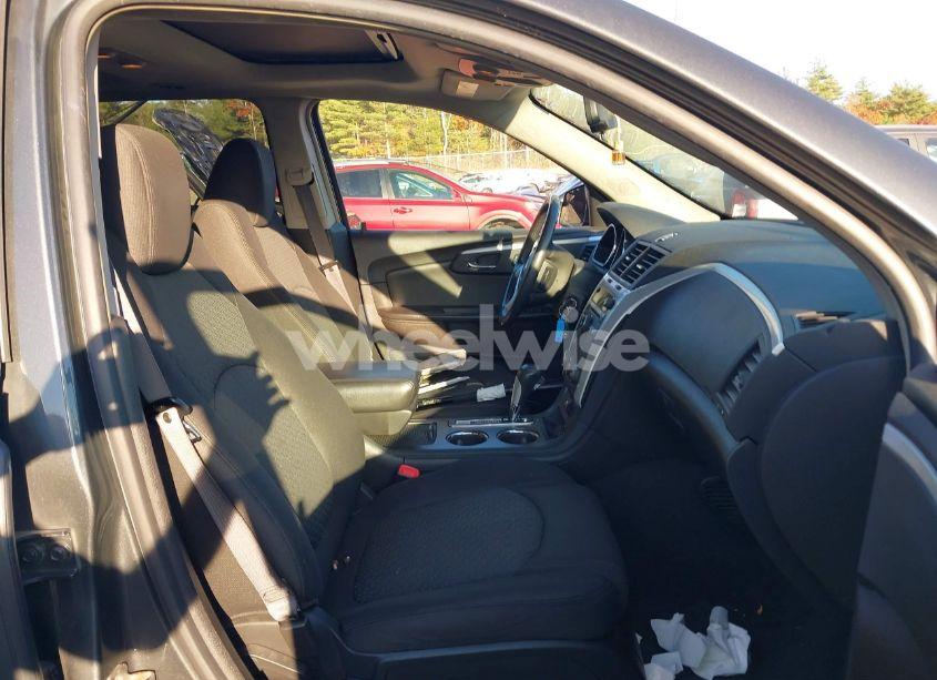 Photo 5 of 2009 Chevrolet Traverse LT (VIN 1GNEV23D19S160284)