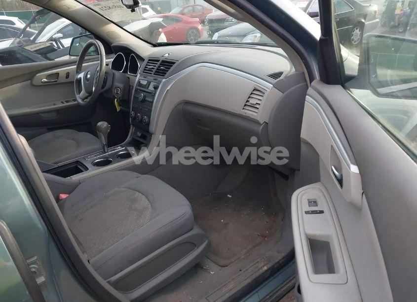 Photo 5 of 2009 Chevrolet Traverse LT (VIN 1GNEV23D39S174459)