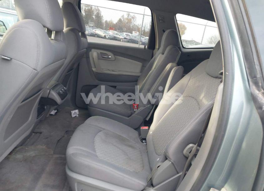 Photo 8 of 2009 Chevrolet Traverse LT (VIN 1GNEV23D39S174459)