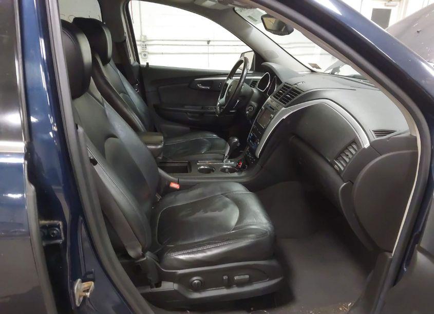 Photo 5 of 2009 Chevrolet Traverse LT (VIN 1GNEV23D49S166290)