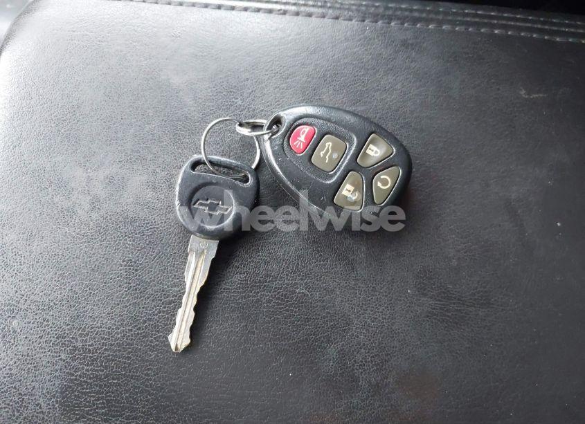 Photo 11 of 2009 Chevrolet Traverse LT (VIN 1GNEV23D69S163424)