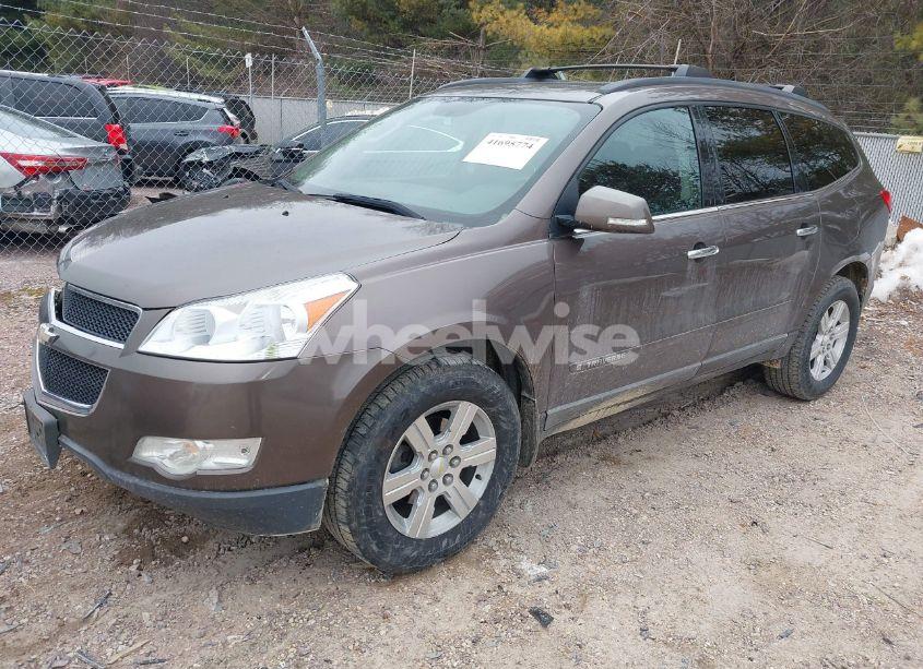 Photo 2 of 2009 Chevrolet Traverse LT (VIN 1GNEV23D69S163424)