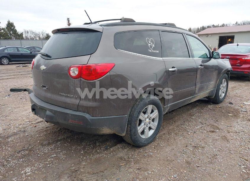 Photo 4 of 2009 Chevrolet Traverse LT (VIN 1GNEV23D69S163424)