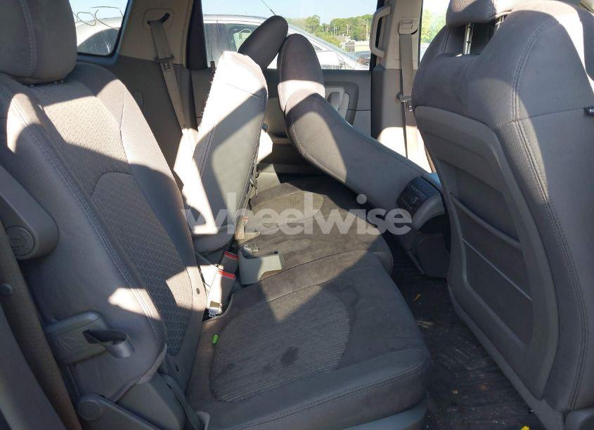 Photo 8 of 2009 Chevrolet Traverse LT (VIN 1GNEV23DX9S104487)