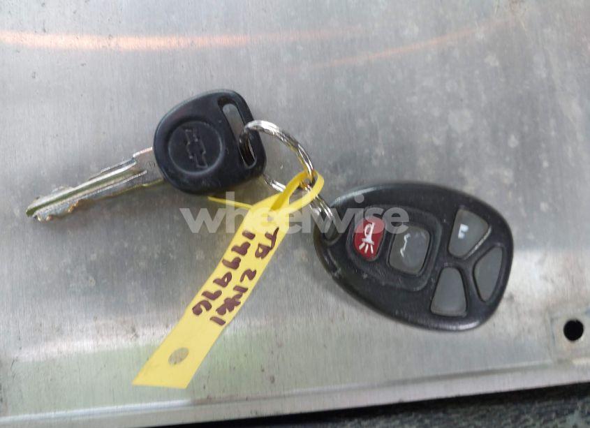 Photo 11 of 2009 Chevrolet Traverse LT (VIN 1GNEV23DX9S116638)