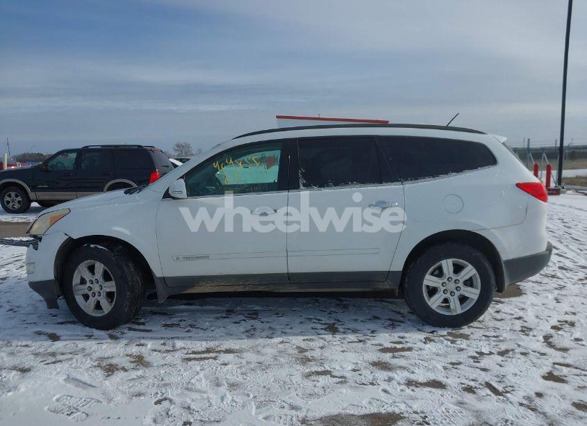 Photo 14 of 2009 Chevrolet Traverse LT (VIN 1GNEV23DX9S116638)