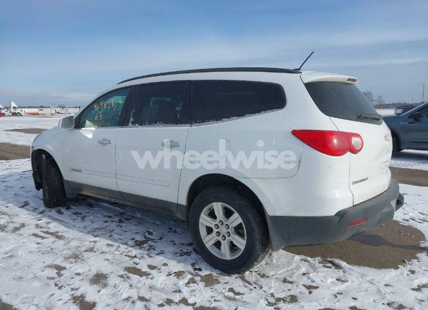 Photo 3 of 2009 Chevrolet Traverse LT (VIN 1GNEV23DX9S116638)