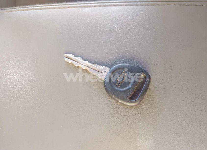 Photo 11 of 2009 Chevrolet Traverse LT (VIN 1GNEV23DX9S121810)